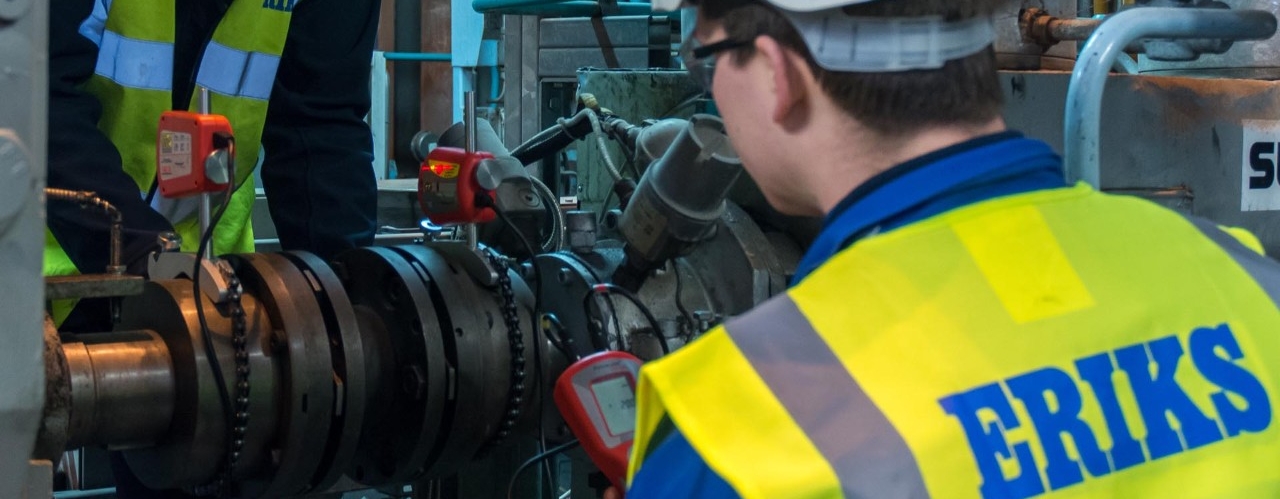 ERIKS Engineer testing Equipment