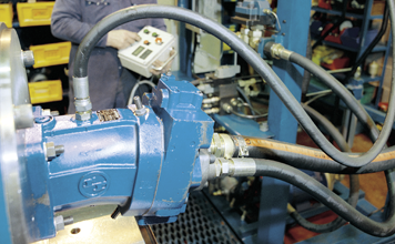 Hydraulic Pump and Hoses